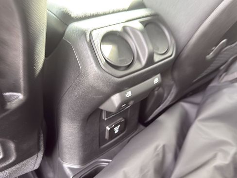 New 2025 Jeep Gladiator Mojave image 28