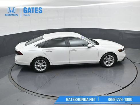 Used 2025 Honda Accord LX image 43