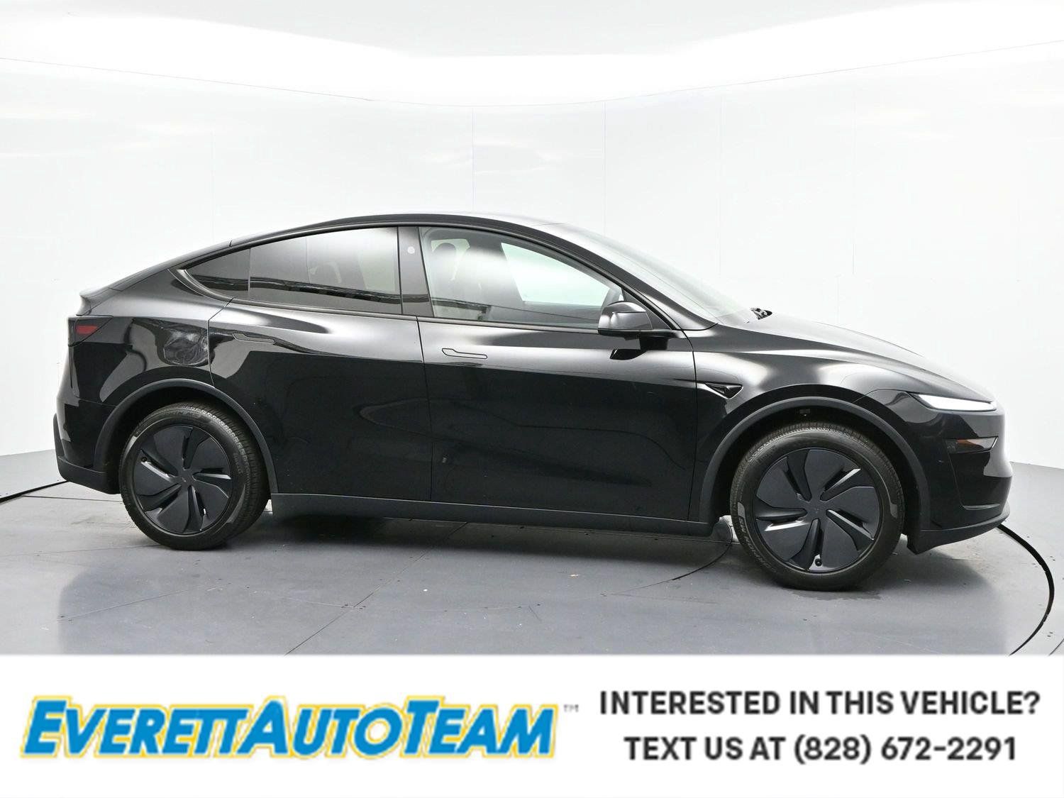 Used 2026 Tesla Model Y 2WD image 1