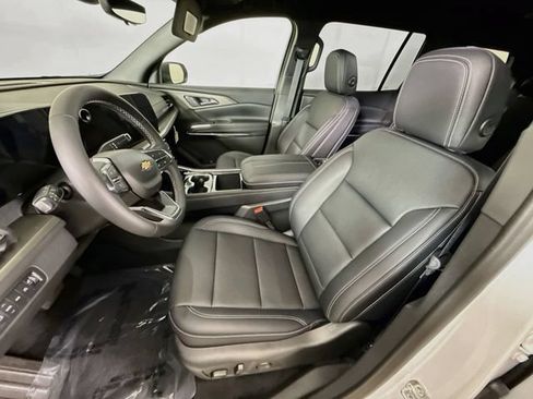 New 2026 Chevrolet Traverse LT w/ Driver Confidence Package AWD/4WD image 22