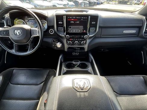 Used 2024 RAM 1500 Laramie AWD/4WD image 19