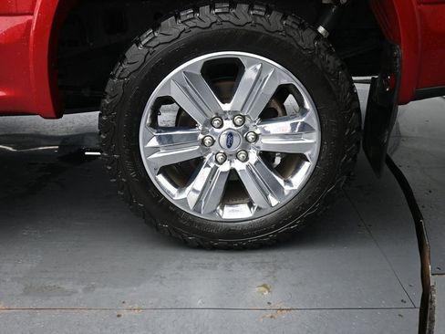 Used 2020 Ford F150 Lariat w/ Equipment Group 502A Luxury image 11