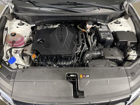 Certified 2023 Hyundai Tucson SE image 9