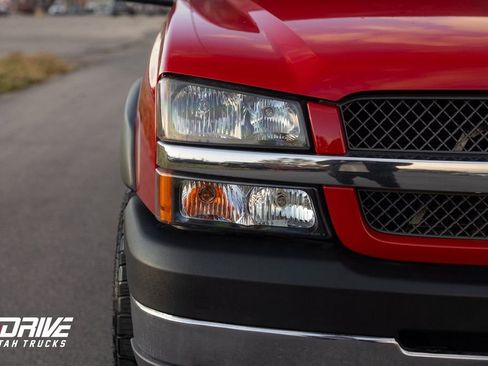 Used 2004 Chevrolet Silverado 2500 LS w/ Skid Plate Package image 6