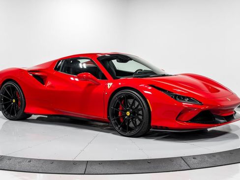 Used 2023 Ferrari F8 Tributo RWD image 33