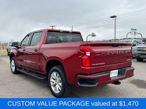 Used 2020 Chevrolet Silverado 1500 Custom w/ Custom Value Package image 3