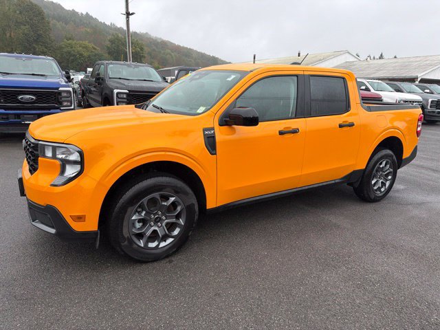 Used 2026 Ford Maverick XLT w/ XLT Luxury Package AWD/4WD image 2