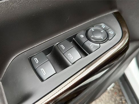 Used 2023 GMC Acadia AT4 w/ Technology Package AWD/4WD image 20