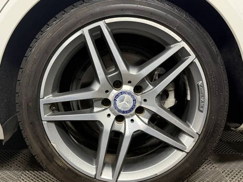 Used 2014 Mercedes-Benz E 350 4MATIC Sedan image 29