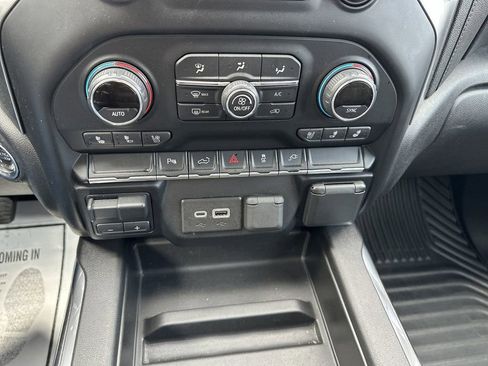 Used 2020 Chevrolet Silverado 2500 LTZ w/ LTZ Convenience Package RWD image 20