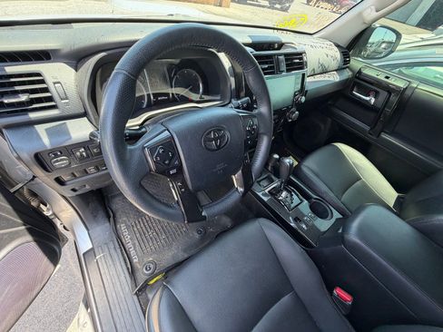 Used 2020 Toyota 4Runner Venture w/ Moonroof Package AWD/4WD image 7