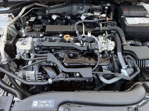 Used 2025 Toyota Corolla LE FWD image 32