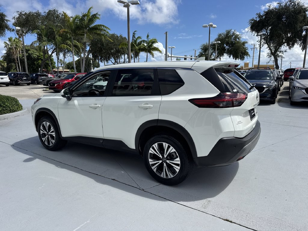 Used 2023 Nissan Rogue SV AWD/4WD image 12