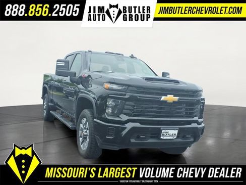 Used 2026 Chevrolet Silverado 2500 Custom w/ Custom Value Package AWD/4WD image 23