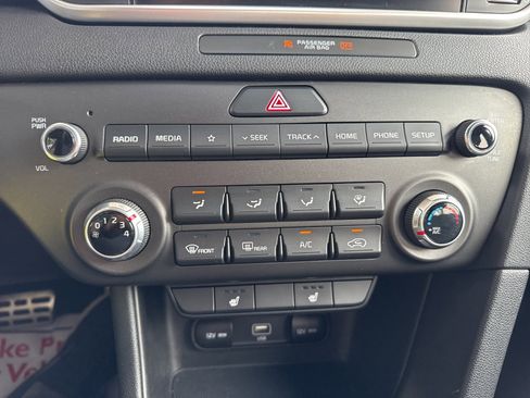 Used 2020 Kia Sportage S image 31