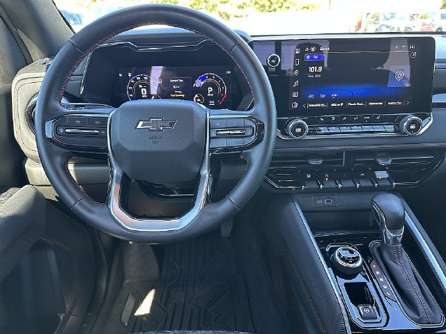Used 2024 Chevrolet Colorado Z71 w/ Z71 Convenience Package 2 AWD/4WD image 16