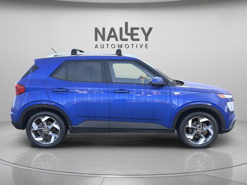 Used 2024 Hyundai Venue SEL image 6