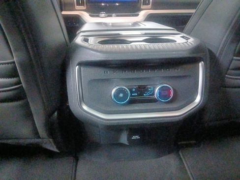 Certified 2025 Ford Expedition Active image 21