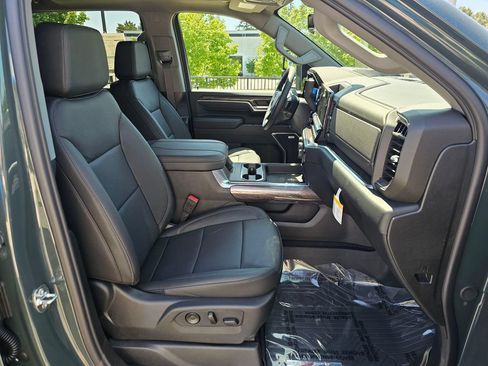 New 2026 Chevrolet Silverado 2500 LTZ w/ LTZ Plus Package AWD/4WD image 11