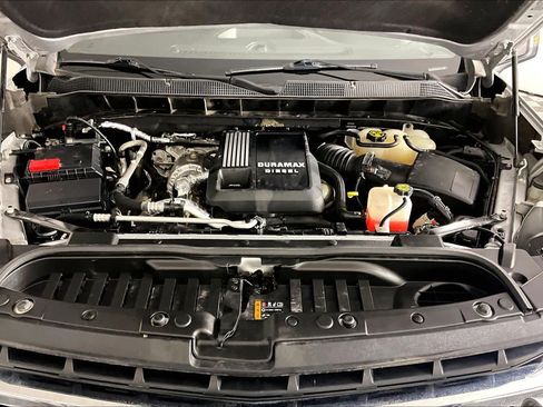 Used 2022 Chevrolet Silverado 1500 LT w/ Z71 Off-Road Package AWD/4WD image 30