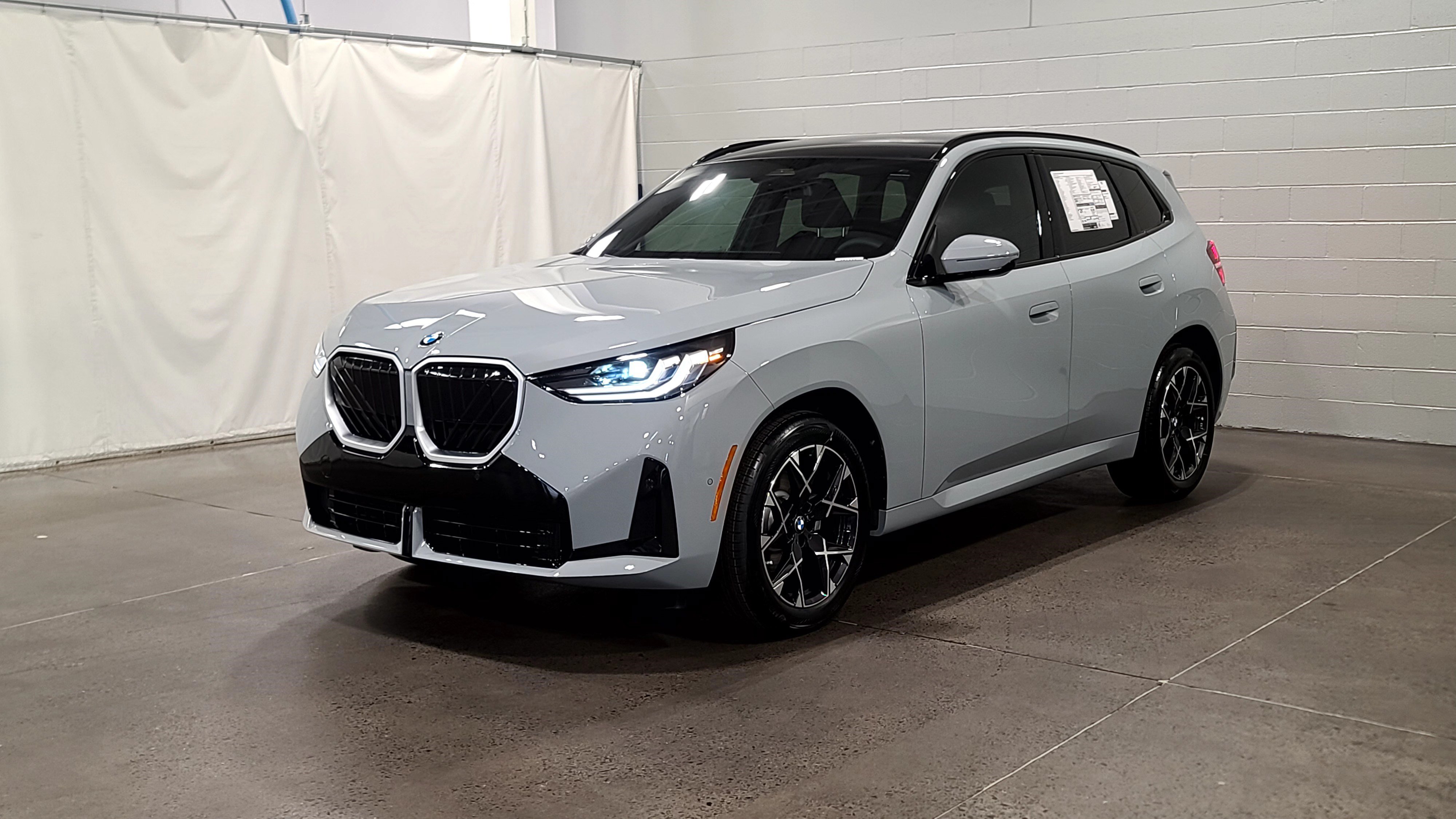 Used 2026 BMW X3 xDrive30i w/ M Sport Package AWD/4WD image 3