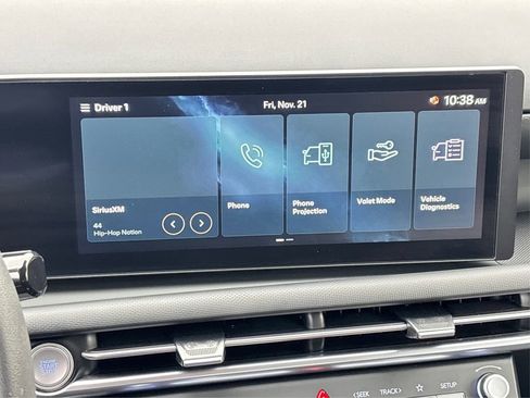 Certified 2025 Hyundai Tucson SE image 19