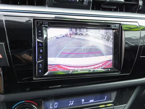 Used 2014 Toyota Corolla S FWD image 18