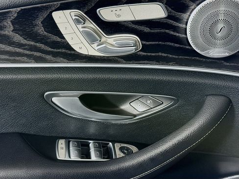 Used 2021 Mercedes-Benz E 350 Sedan image 24