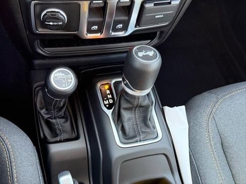 New 2026 Jeep Wrangler Sport AWD/4WD image 34
