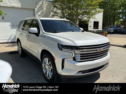 Used 2022 Chevrolet Tahoe High Country AWD/4WD image 1