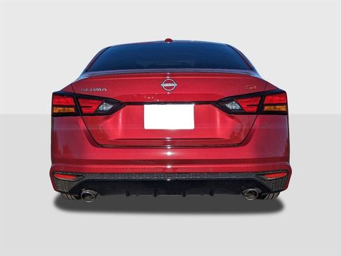 New 2025 Nissan Altima 2.5 SR image 4