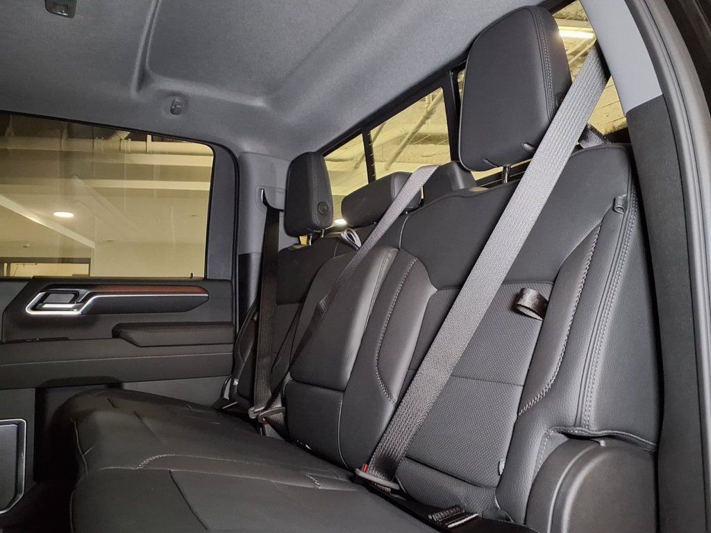 New 2026 GMC Sierra 2500 Denali w/ Max Trailering Package AWD/4WD image 12