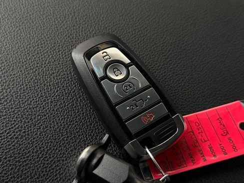 Used 2024 Ford F250 Lariat AWD/4WD image 29