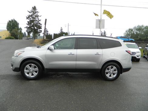 Used 2013 Chevrolet Traverse LT AWD/4WD image 5