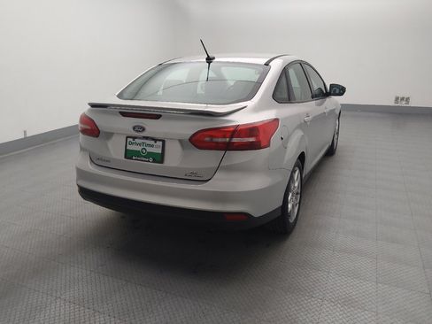 Used 2015 Ford Focus SE w/ Equipment Group 201A FWD image 7