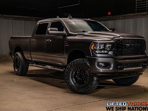 Used 2022 RAM 2500 Big Horn w/ Night Edition AWD/4WD image 1