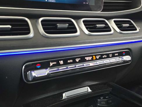 Used 2022 Mercedes-Benz GLE 350 4MATIC image 32