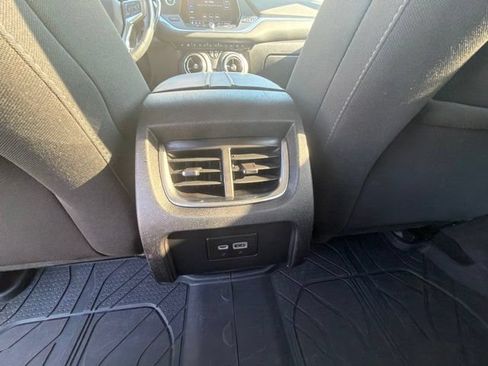 Used 2019 Chevrolet Blazer LT FWD image 15