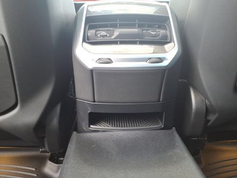 Used 2023 BMW 740i RWD image 14