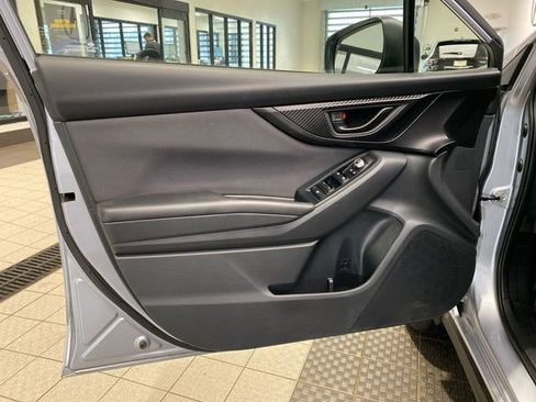 Used 2020 Subaru Crosstrek 2.0i Premium image 9