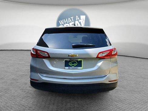 Used 2020 Chevrolet Equinox LS w/ LS Convenience Package FWD image 6
