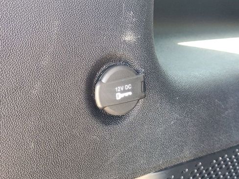 Used 2020 Dodge Journey Crossroad w/ Popular Equipment Group FWD image 9