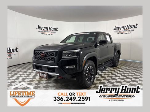 Used 2022 Nissan Frontier PRO-4X AWD/4WD image 1