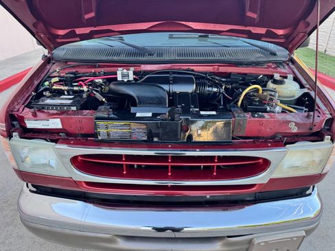Used 1999 Ford E-250 and Econoline 250 image 37