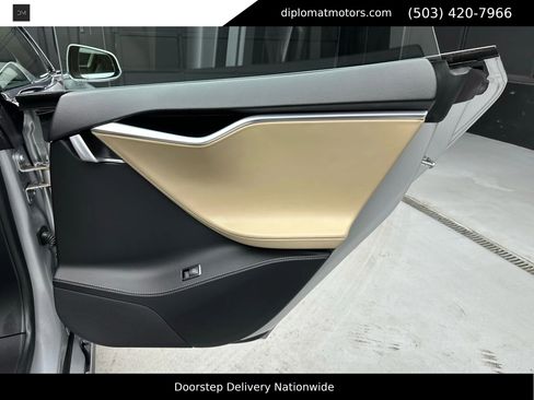 Used 2015 Tesla Model S P85D image 28