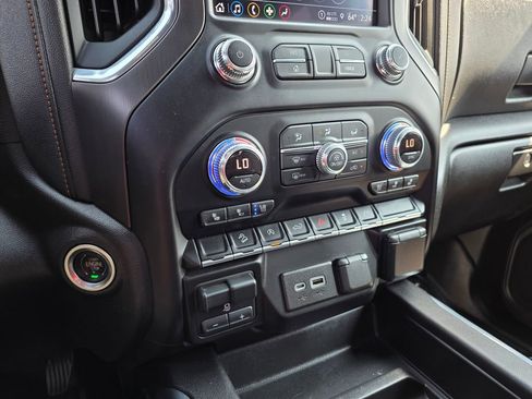 Used 2021 GMC Sierra 1500 AT4 image 18