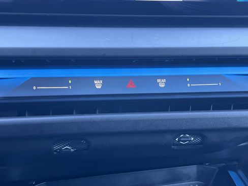 Used 2025 BMW X3 xDrive30i image 6