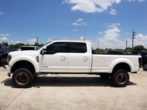 Used 2017 Ford F350 Lariat w/ Lariat Ultimate Package image 2