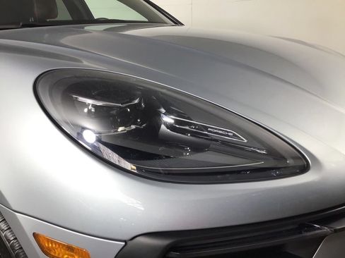 Certified 2023 Porsche Macan Turbo AWD/4WD image 15