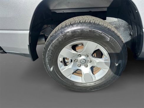 Certified 2022 RAM 1500 Big Horn image 10